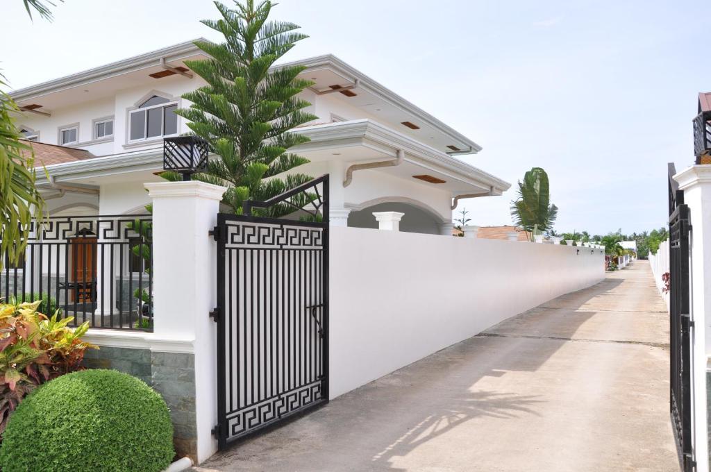 Olivia Resort Serviced Apartments And Bungalows Panglao City Quarto foto