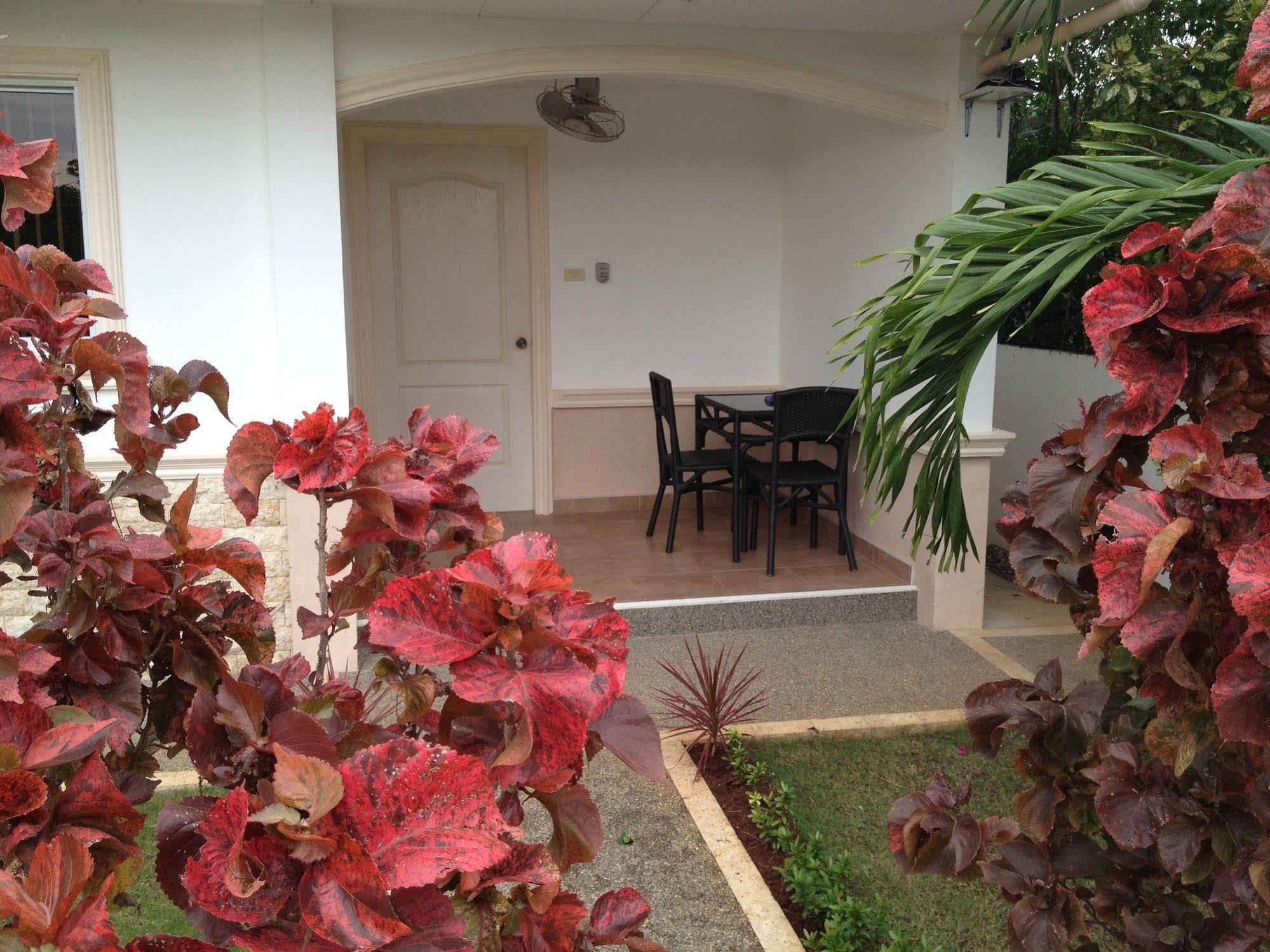 Olivia Resort Serviced Apartments And Bungalows Panglao City Exterior foto