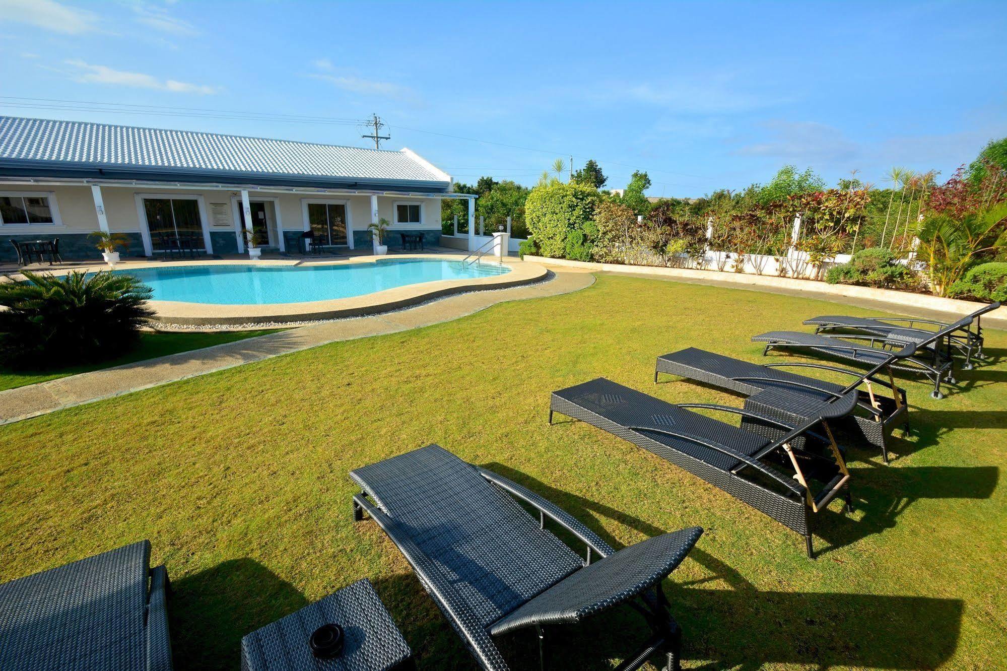Olivia Resort Serviced Apartments And Bungalows Panglao City Exterior foto