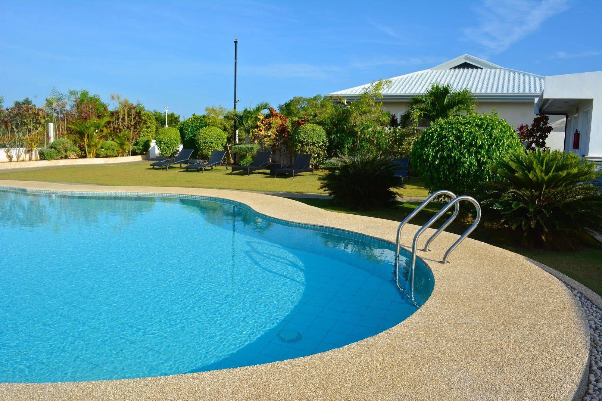 Olivia Resort Serviced Apartments And Bungalows Panglao City Exterior foto